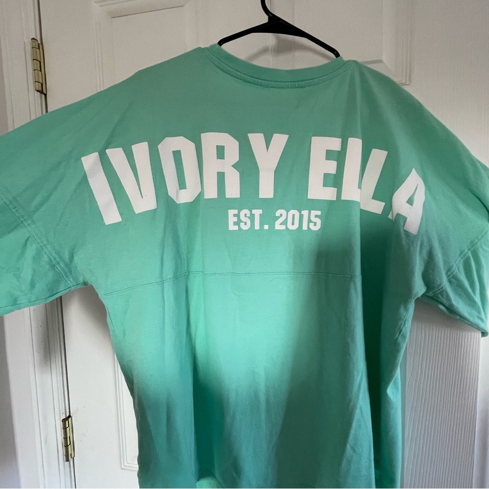 Ivory Ella Spirit Jersey Green Long Sleeve Tunic - Picture 2 of 4